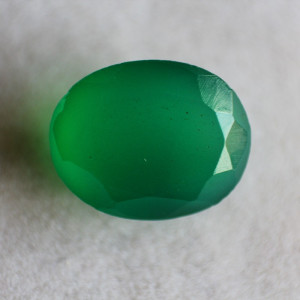 Natural Green Onyx  - 5.45 carats