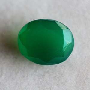 Natural Green Onyx  - 4.59 carats
